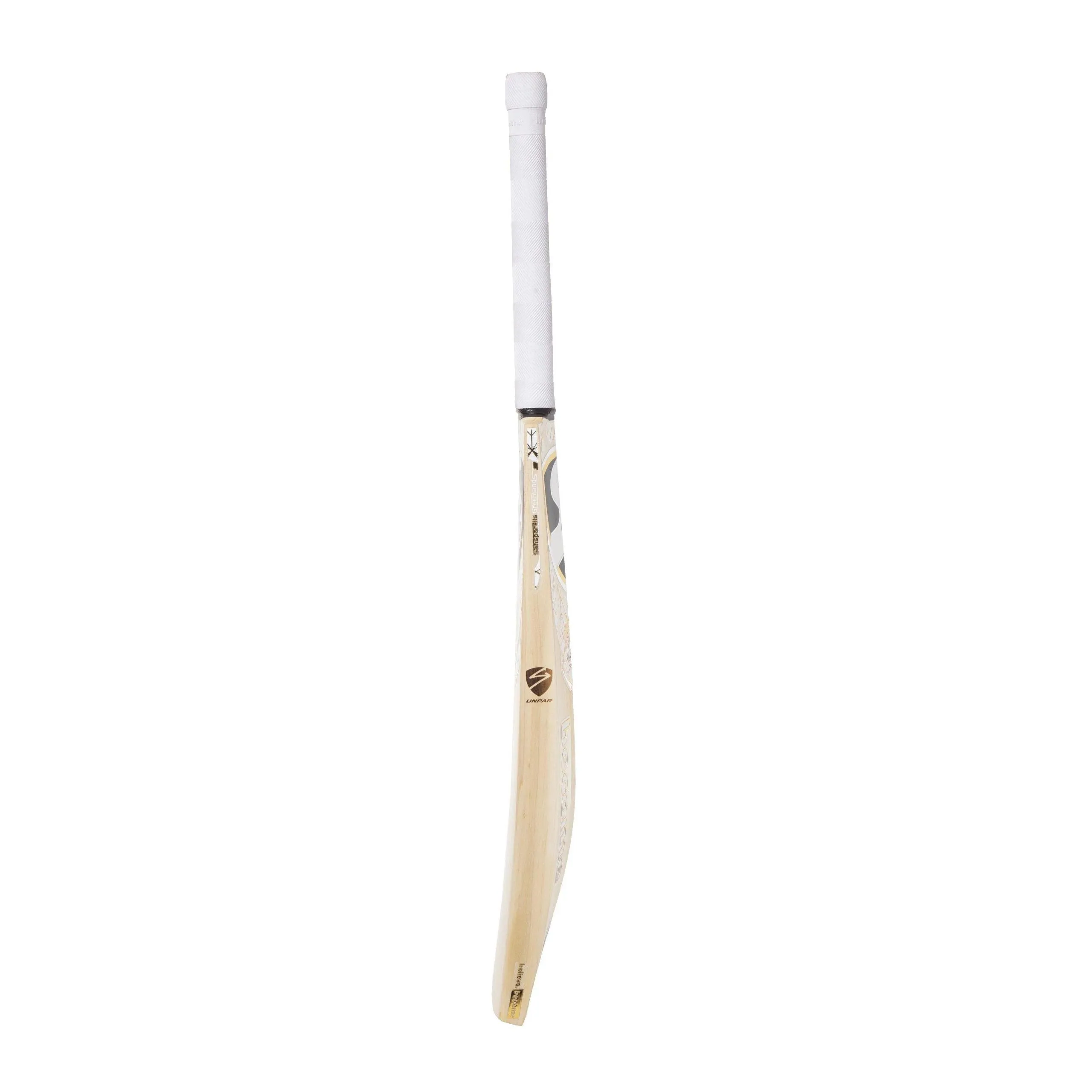 Players Edition English Willow top grade 1 Cricket Bat (Leather Ball)